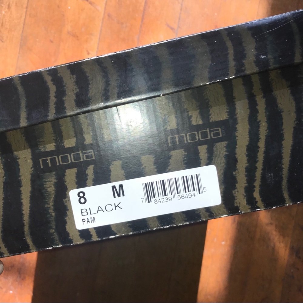 Moda Black Heels - Picture 5 of 5